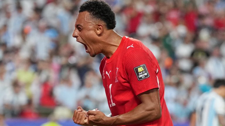 2026年世界杯:阿根廷3-1瑞士(加时赛):朱利安·阿尔瓦雷斯的精彩进球助力与英格兰的半决赛